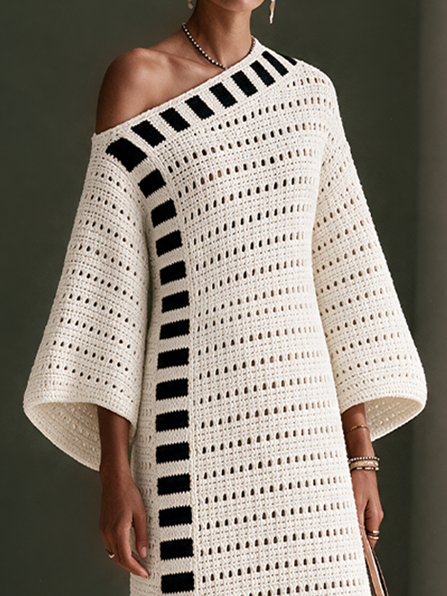 Robe Longue Bohème Ajourée Rayée en Maille à Épaules Dénudées – Ivoire