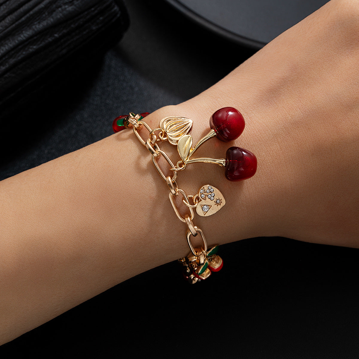 Bracelet Breloques Cerises Rouges
