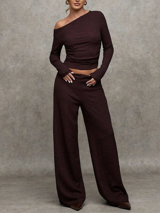 Émeraude | Ensemble Haut Épaules Dénudées et Pantalon Large Marron